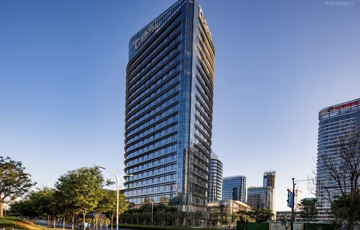 济南山东港口大厦亚朵S酒店